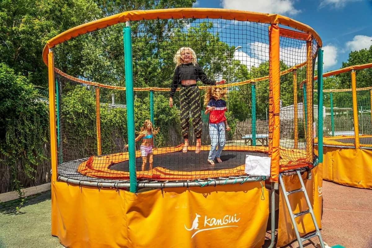 Camping 4 Etoiles - Parc Aquatique - Eei0Fi Saint-Georges-d'Oleron Buitenkant foto